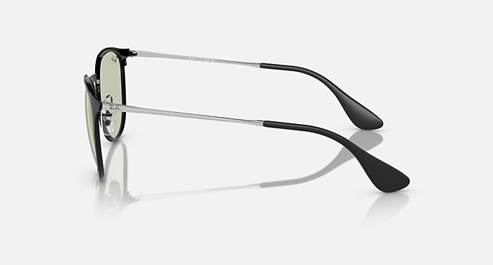 レイバン公式ストア】 Ray-Ban® ERIKA METAL サングラス | ブラック X 