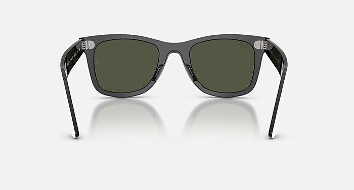Ray-Ban Occhiali Da Sole Unisex Wayfarer Street Neat - Montatura Bianco Su Nero Lente Verde 50-22