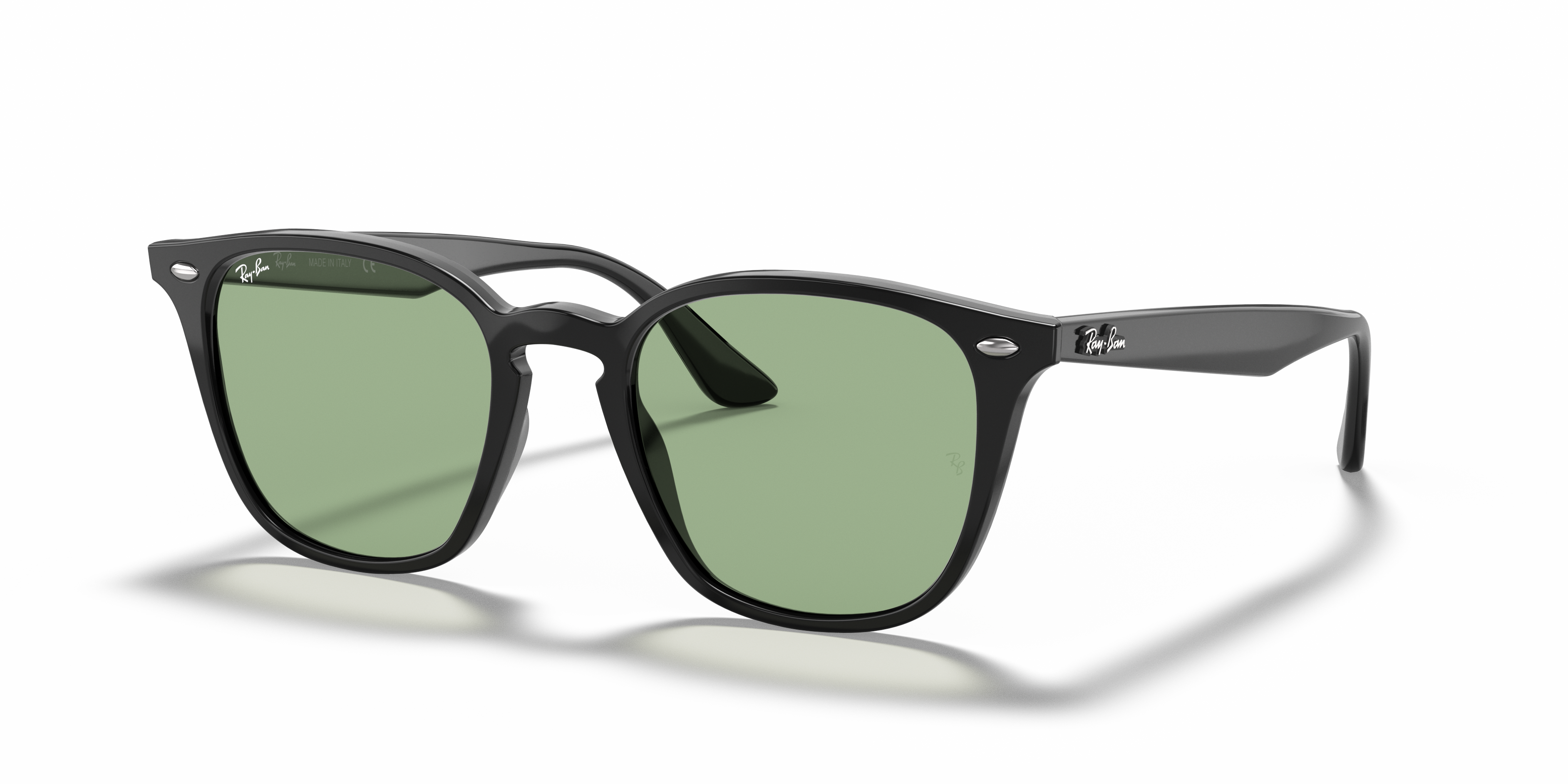 RB4258 Polished Black Frame Light Green Classic Lenses 52-20
