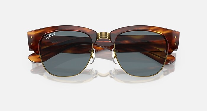 MEGA CLUBMASTER Sunglasses in Striped Havana and Dark Blue  display picture 1