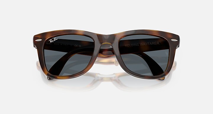 Check out the Wayfarer Folding Classic at ray-ban.com