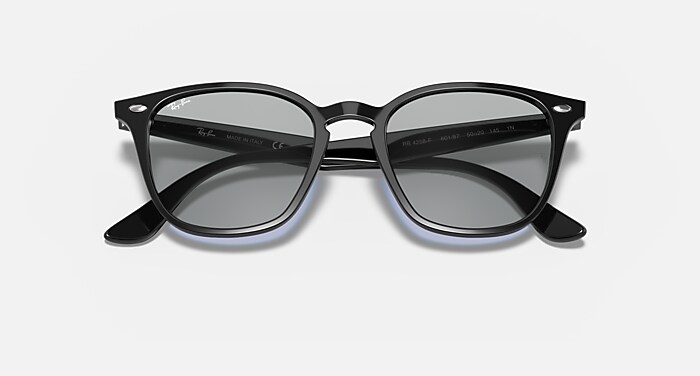 Ray-Ban　RB4258-F　ケン レイバン公式ストア】 Ray-Ban® RB4258 サングラス | ブラック X