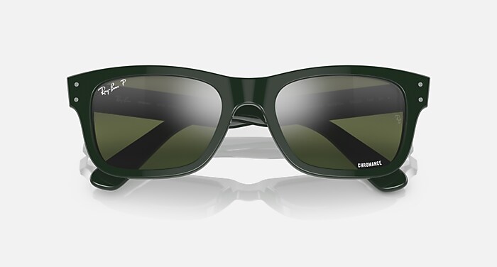 BURBANK Sunglasses in Green and Green - RB2283F | Ray-Ban® US