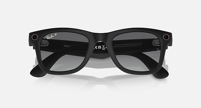 RAY-BAN META WAYFARER Sunglasses in Black and Graphite Ray