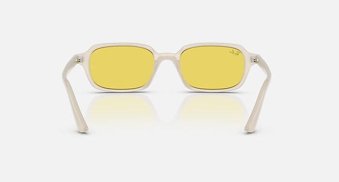 ZURI BIO-BASED Sunglasses in Cloudy Warm White and Yellow Mirror