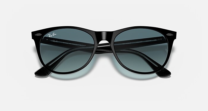 WAYFARER II CLASSIC Sunglasses in Black On Transparent and  display picture 1