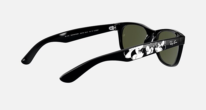 ［新品］RayBan サングラス RB2132 RB2132 NEW WAYFARER MICKEY S20 Sunglasses in Black and G-15