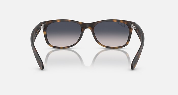 レイバン公式ストア】 Ray-Ban® NEW WAYFARER CLASSIC サングラス 