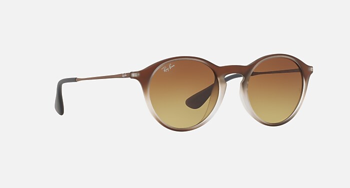 Ray-Ban RB4243 ブラウン サングラス RB4243F Sunglasses in Brown and Brown Gradient - RB4243F | Ray-Ban®