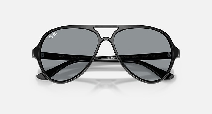 Ray-Ban クリアブラック サングラス ケース付き Ray-Ban ブラック サングラス ケース付き - メルカリ