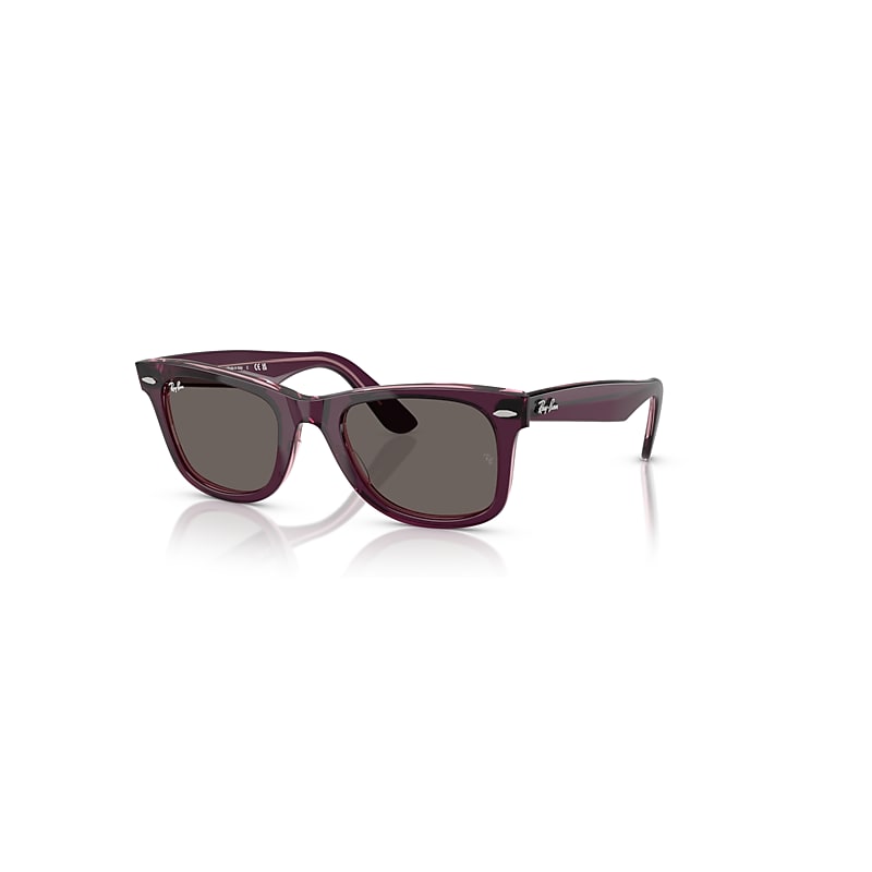 Óculos de Sol Ray-Ban linha classic.
