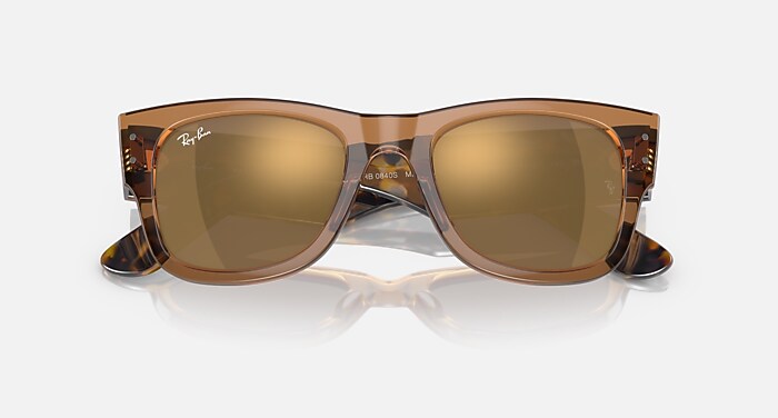 MEGA WAYFARER Sunglasses in Transparent Brown and Gold