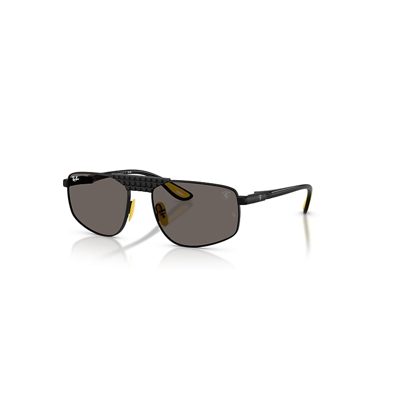 Óculos de Sol Ray-Ban coleção Scuderia Ferrari.