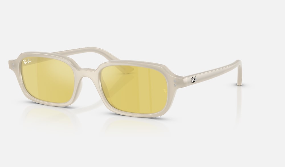 レイバン公式ストア】 Ray-Ban® ZURI BIO-BASED サングラス