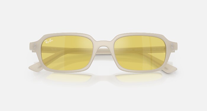 ZURI BIO-BASED Sunglasses in Cloudy Warm White and Yellow Mirror