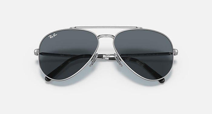 Ray Ban Aviator Silver Frame Black Lenses Aviator Sunglasses NEW