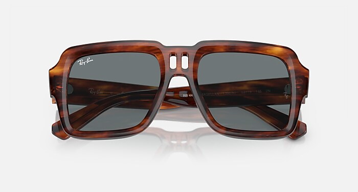 MAGELLAN BIO-BASED Sunglasses in Striped Havana and Dark