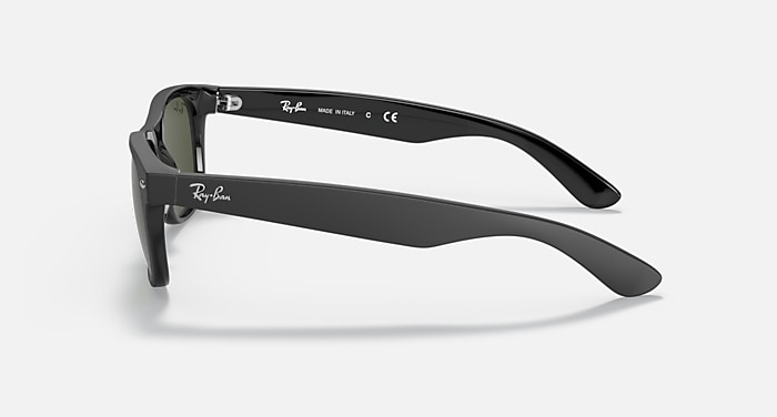 Ray-Ban Sunglasses Unisex New Wayfarer Color Mix - Black Frame Green Lenses 58-18