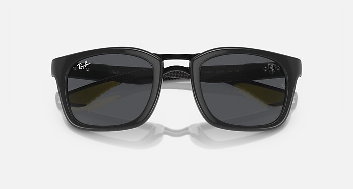 レイバン公式ストア】 Ray-Ban® RB8362M SCUDERIA FERRARI COLLECTION