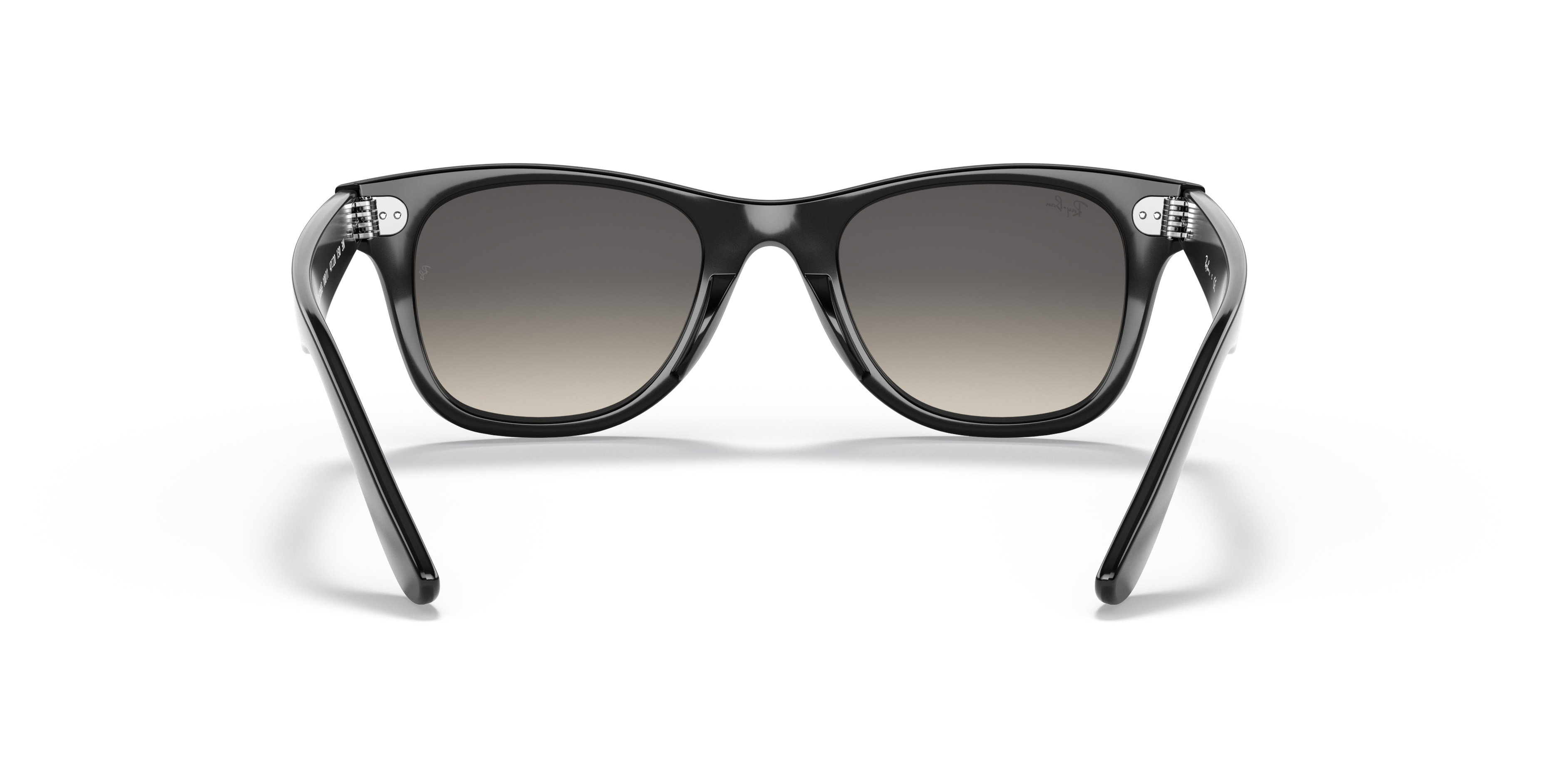 小物 Ray-Ban wayfarer WAYFARER KIDS Sunglasses in Black and Light Grey/Dark Grey