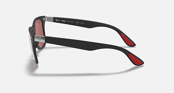 Ray-Ban Sunglasses Man Rb4195m Scuderia Ferrari Collection - Black Frame Violet Lenses 52-20 Polarized