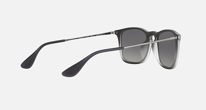 CHRIS Sunglasses in Violet and Grey Gradient - RB4187F | Ray-Ban®