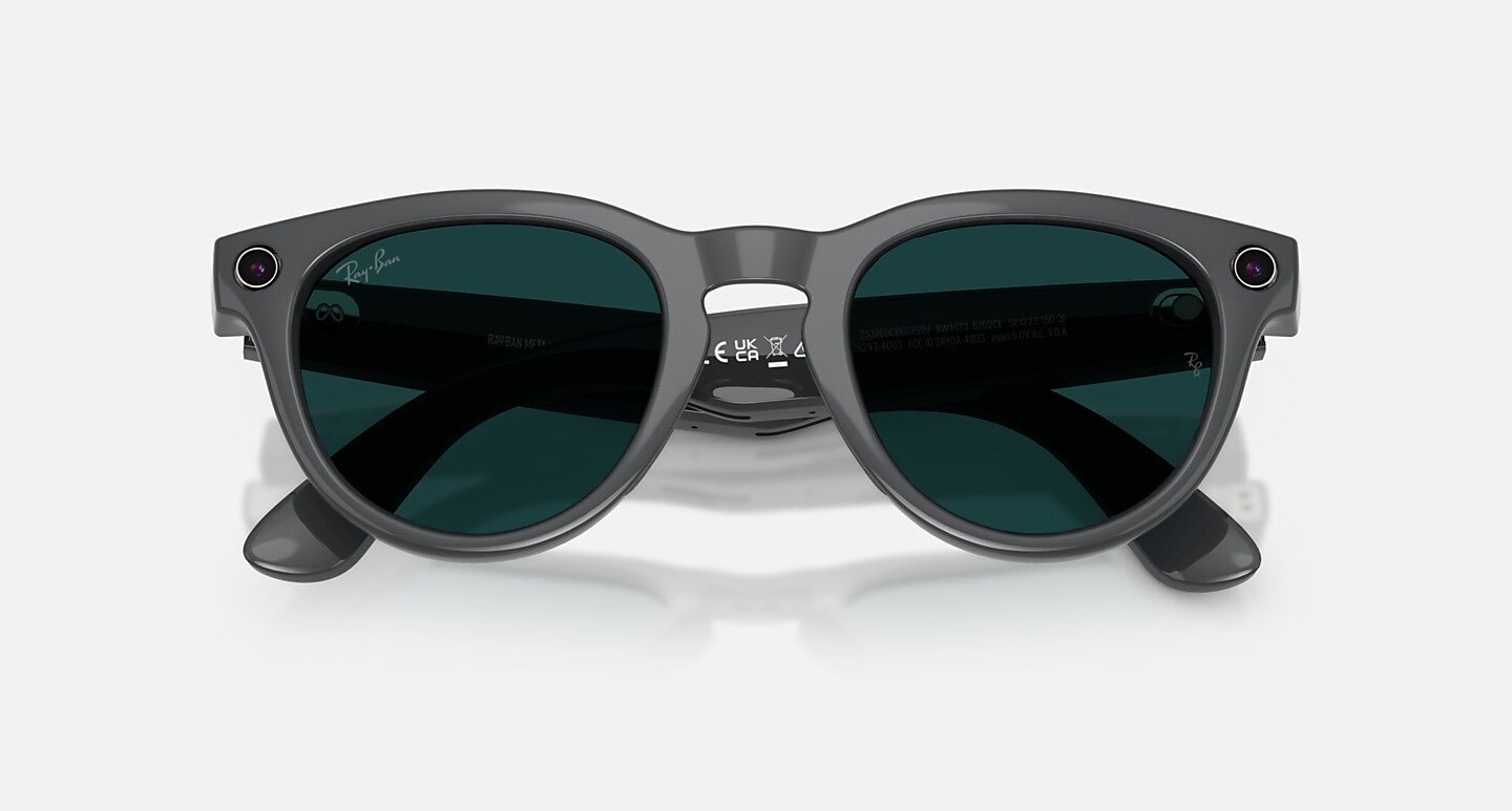 Ray-Ban Meta AI Glasses Asteroid Grey Frame Green Lenses