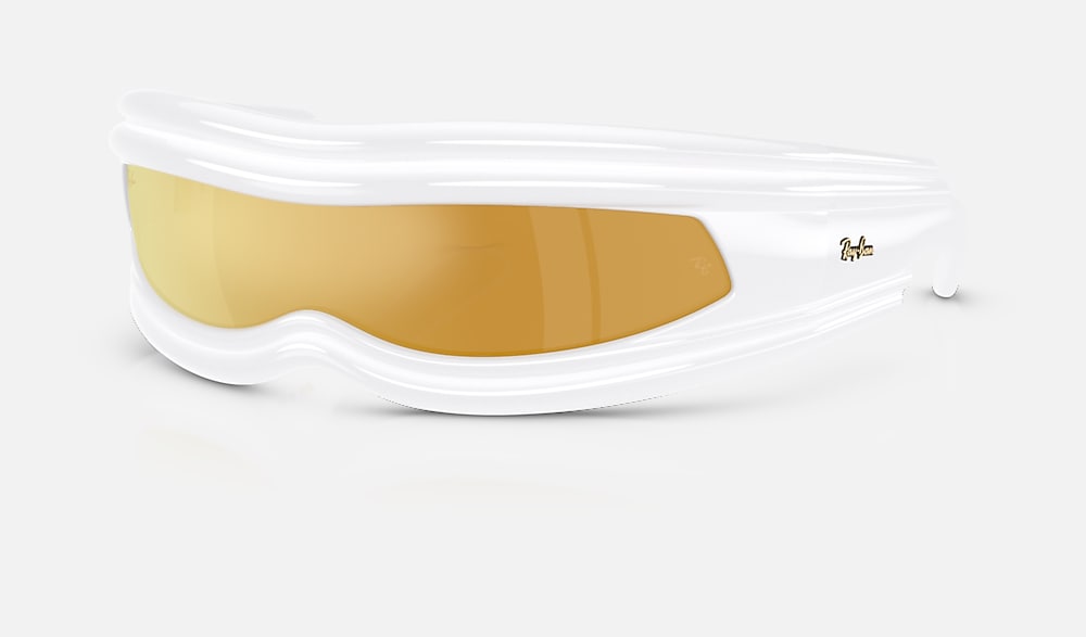 Ray-Ban ゴールド 調光サングラス　Transitions® レイバン Ray-Ban（レイバン）の「Ray-Ban レイバン サングラス RB3765