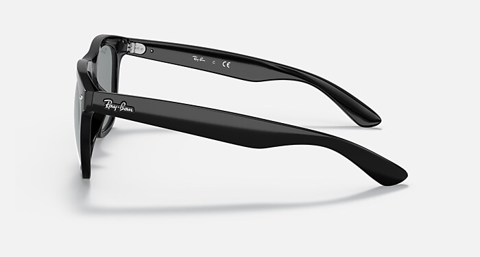 Ray-Ban Sunglasses Unisex Rb4260d - Black Frame Green Lenses 57-19