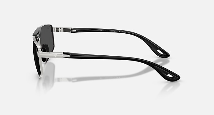 Ray-Ban サングラス ブラック/シルバー レイバン公式ストア】 Ray-Ban® CLUBMASTER CLASSIC サングラス