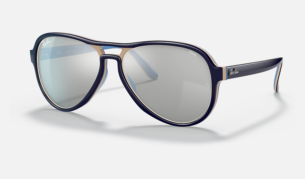 VAGABOND MIRROR EVOLVE Sunglasses in Light Blue and Photo