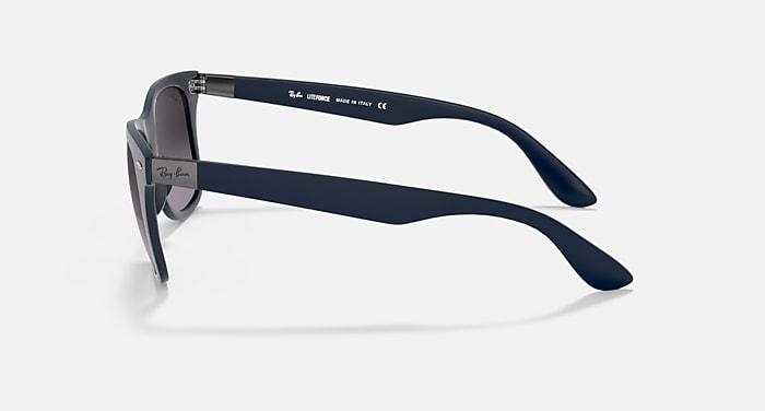 Ray-Ban Sunglasses Man Wayfarer Liteforce - Blue Frame Grey Lenses 52-20
