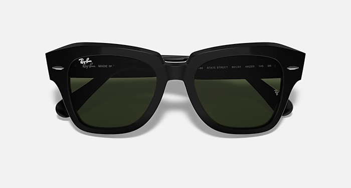STATE STREET Sunglasses in Black and G-15 Green RB2186 Ray-Ban® GB