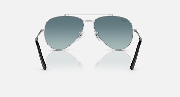 レイバン公式ストア】 Ray-Ban® NEW AVIATOR サングラス | シルバー X 