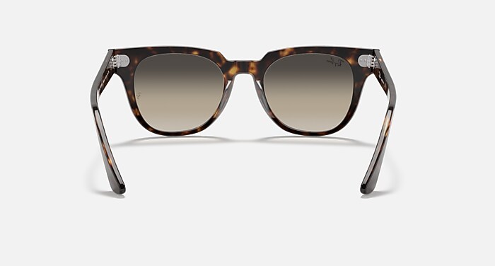 METEOR CLASSIC Sunglasses in Tortoise and Light Grey Gradient  
