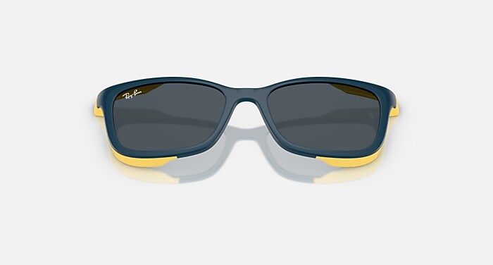 レイバン公式ストア】アクセサリー | Ray-Ban® JP