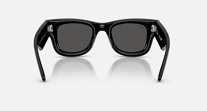 レイバン公式ストア】 Ray-Ban® WAYFARER PUFFER CRYSTAL EDITION