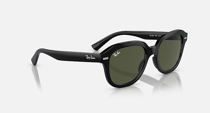 ERIK Sunglasses in Black and Green - RB4398F | Ray-Ban®