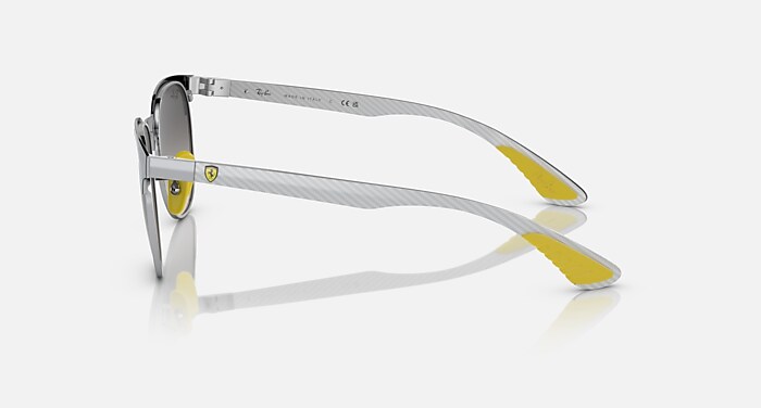 Ray-Banメタルフレーム サングラス レイバン公式ストア】 Ray-Ban® RB8327M SCUDERIA FERRARI