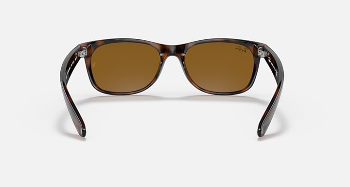 Ray-Ban Sunglasses Unisex New Wayfarer Classic - Light Havana Frame Brown Lenses 55-18