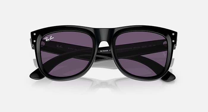 WAYFARER REVERSE Sunglasses in Black and Violet RBR0502S Ray