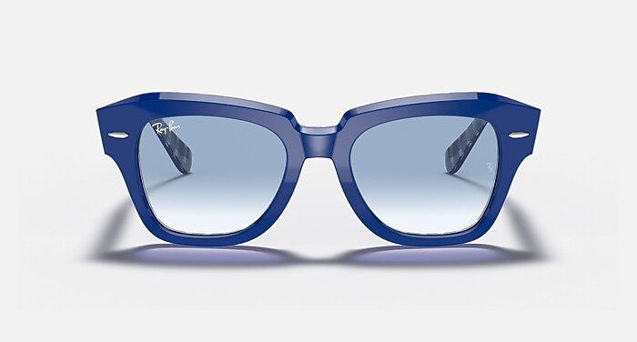 STATE STREET Sunglasses in Blue and Light Blue Gradient  display picture 1