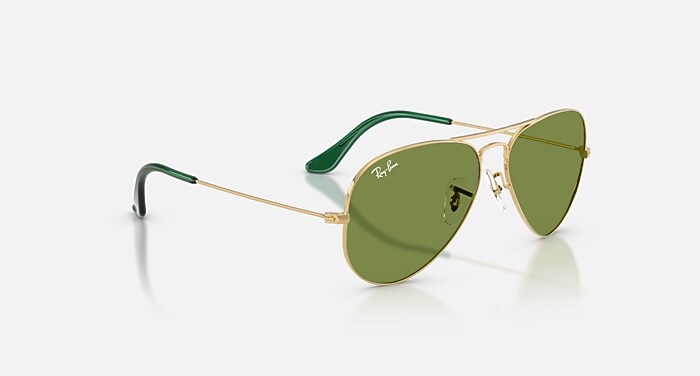 AVIATOR LARGE METAL Sunglasses in Arista Gold and Green - RB3025