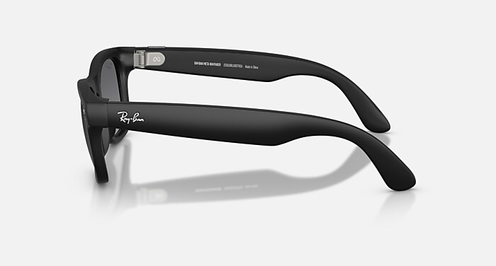 New Ray-Ban Meta AI Glasses Black Frame Grey Lenses