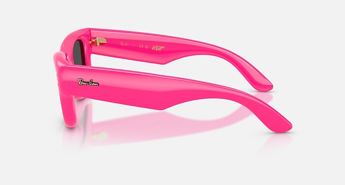 Ray-Ban Sunglasses Unisex Wayfarer Puffer - Fucsia Frame Black Lenses 47-23