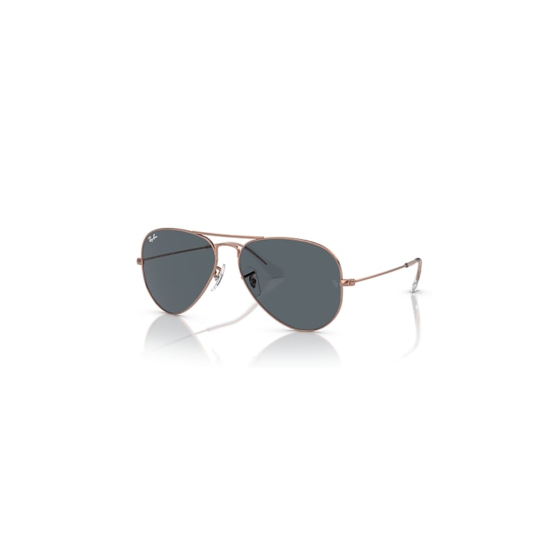 Óculos de Sol Ray-Ban estilo aviator.