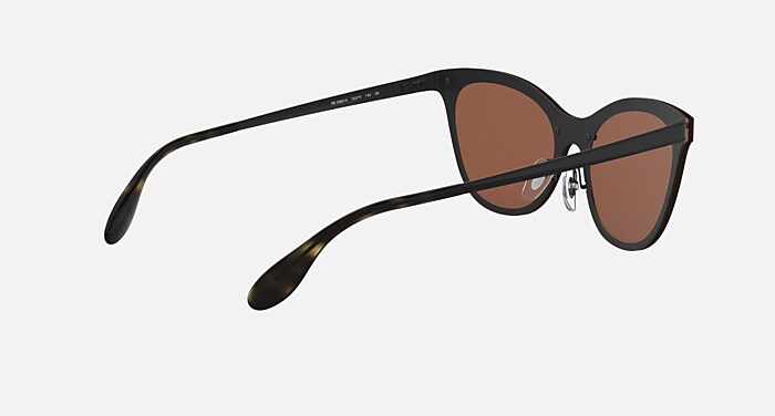BLAZE CAT EYE Sunglasses in Black and Violet/Blue Mirror  display picture 1