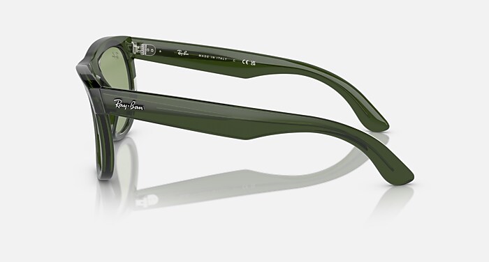 WAYFARER REVERSE LIMITED Sunglasses in Transparent Green and Green