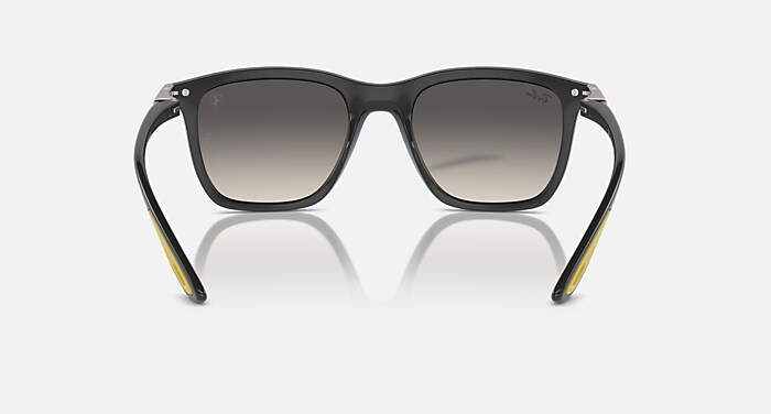 レイバン公式ストア】 Ray-Ban® RB4433M SCUDERIA FERRARI COLLECTION