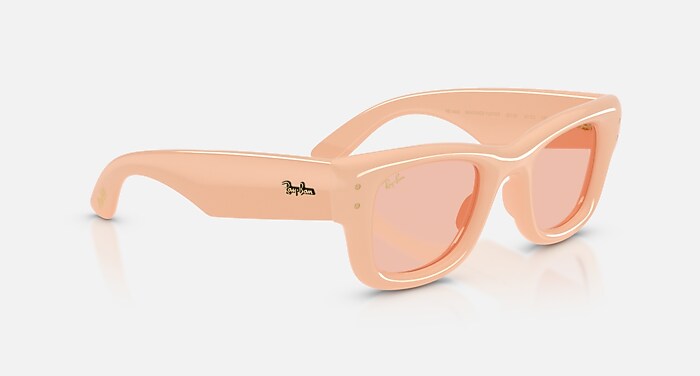 WAYFARER PUFFER Sunglasses in Solid Nude and Dark Pink  display picture 3